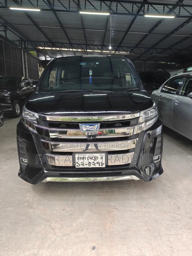 Toyota Noah 1.8 FWD Hybrid (7 Seater) 2019 Black