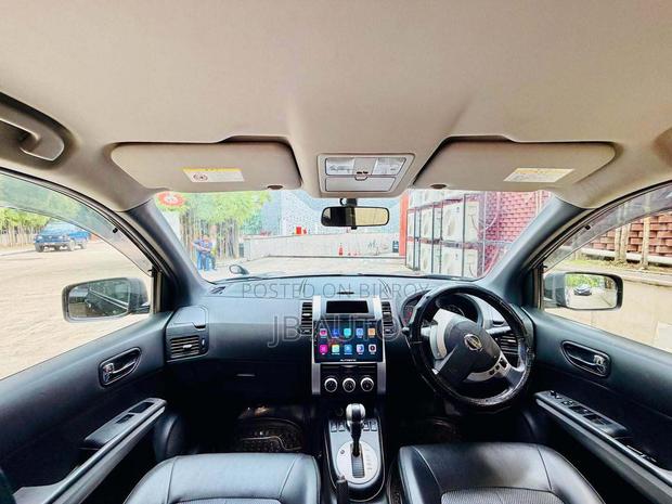 Nissan X-Trail 2012 Black