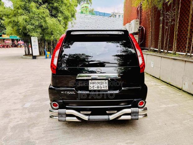 Nissan X-Trail 2012 Black