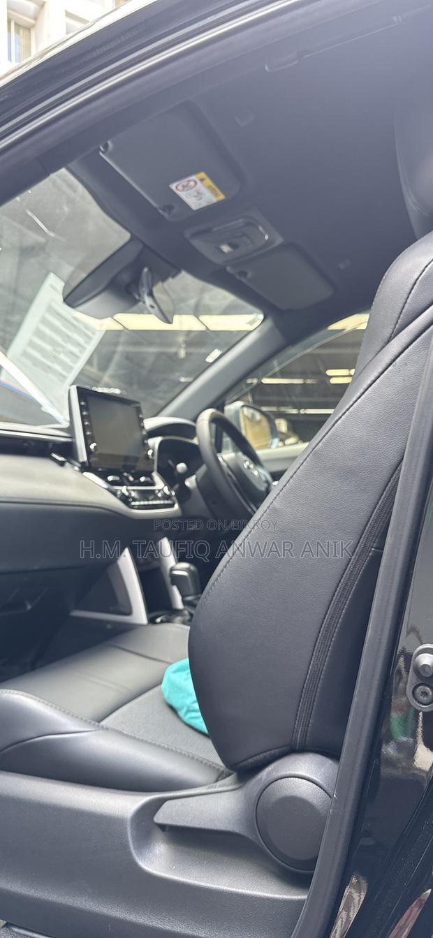 Toyota Corolla Cross 1.8 Hybrid AWD 2022 Black