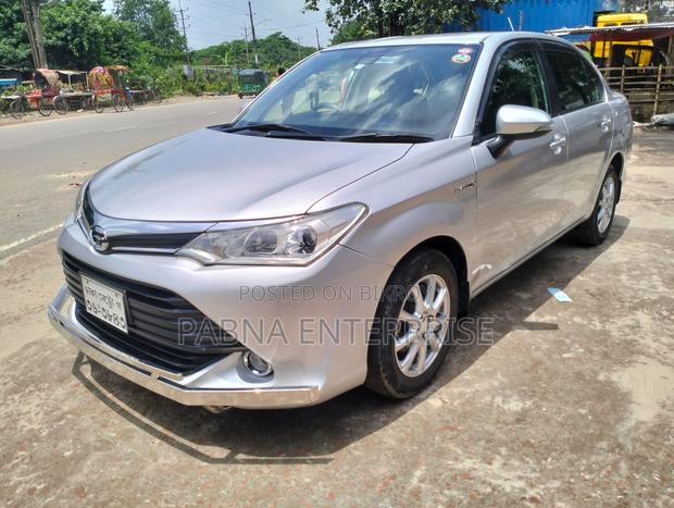 Toyota Axio 2015 Silver