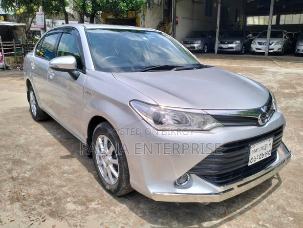 Toyota Axio 2015 Silver