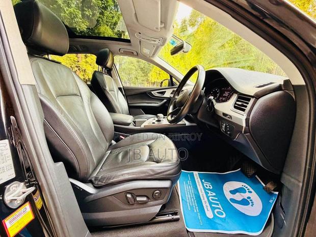 Audi Q7 2016 Black