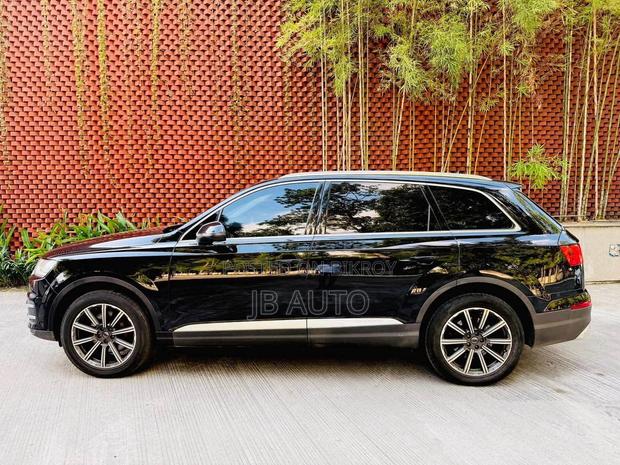 Audi Q7 2016 Black