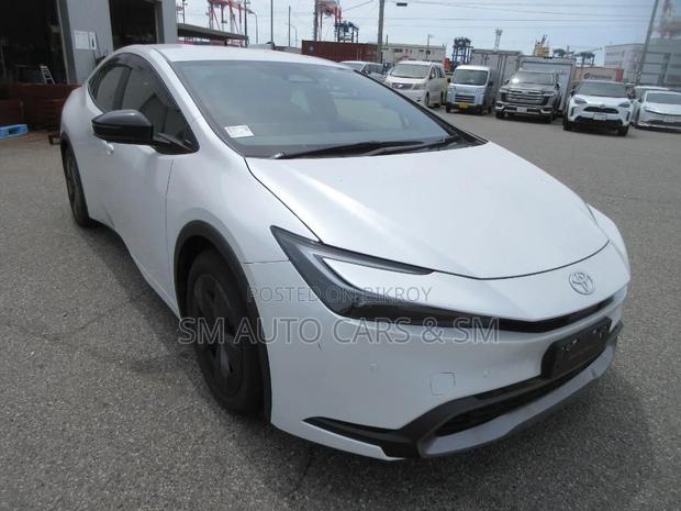 Toyota Prius 2023 Pearl