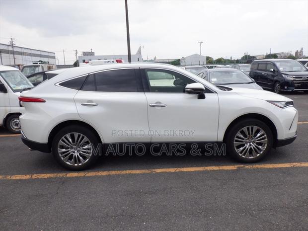 Toyota Harrier 2021 White
