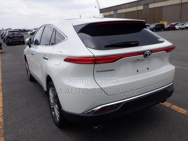 Toyota Harrier 2021 White