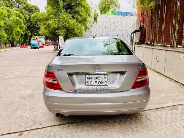Mercedes-Benz C180 2011 Silver