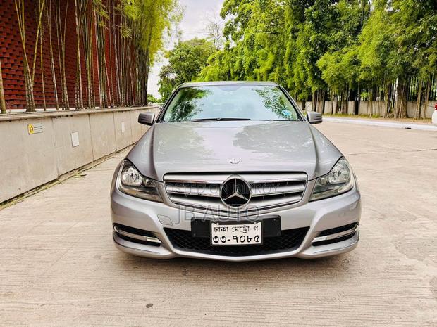 Mercedes-Benz C180 2011 Silver