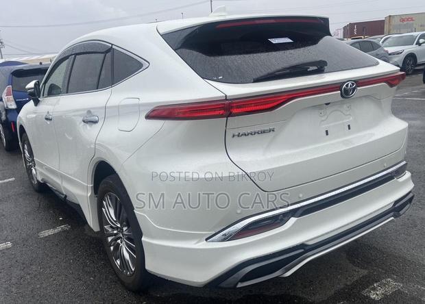 Toyota Harrier Z 2021 Pearl