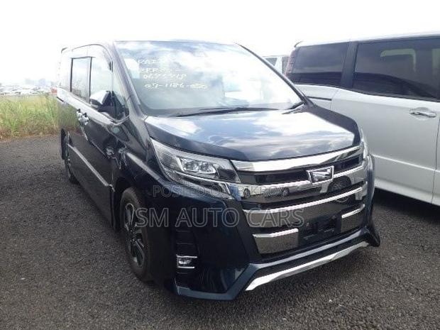 Toyota Noah 2.0 FWD (7 Seater) 2021 Blue