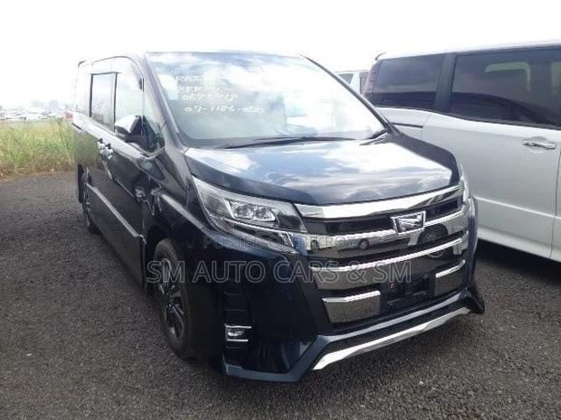 Toyota Noah 2.0 FWD (7 Seater) 2021 Blue