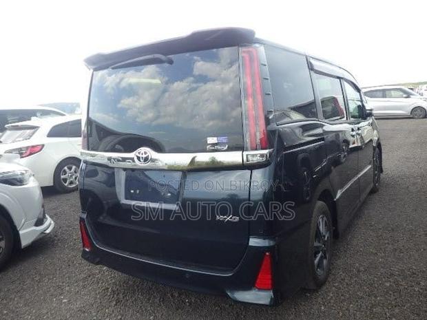 Toyota Noah 2.0 FWD (7 Seater) 2021 Blue