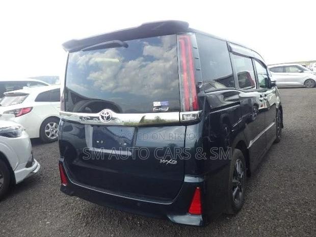 Toyota Noah 2.0 FWD (7 Seater) 2021 Blue