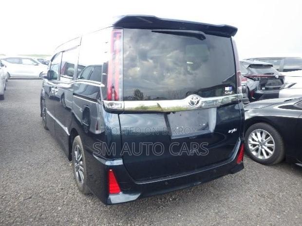 Toyota Noah 2.0 FWD (7 Seater) 2021 Blue