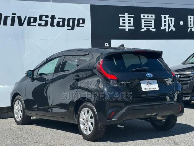 Toyota Aqua 2022 Black