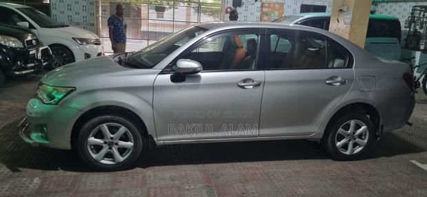 Toyota Axio 2012 Silver