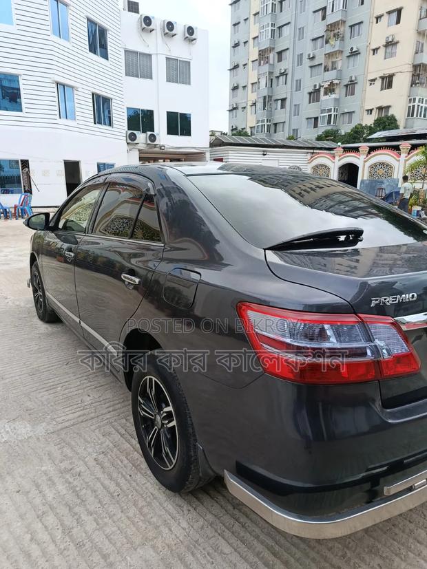 Toyota Premio 2015 Gray