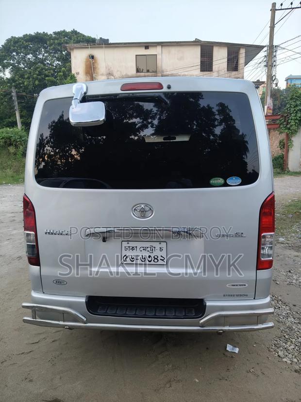 Toyota Noah 2017 Silver