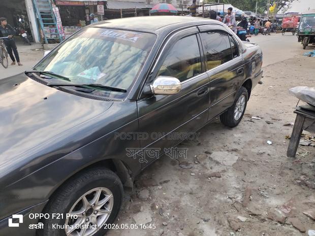 Toyota Corolla 1992 Gray