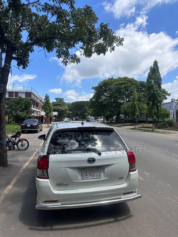 Toyota Corolla Fielder 2013 Pearl