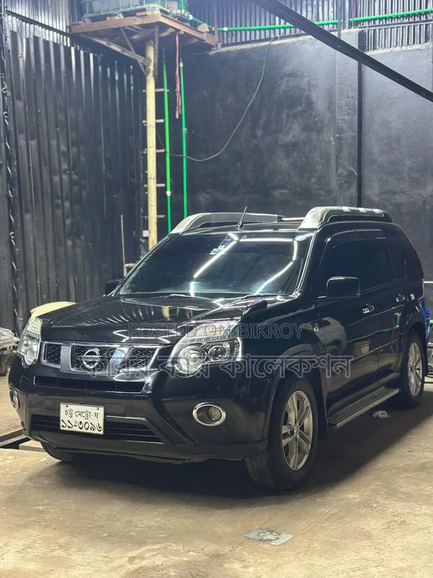 Nissan X-Trail 2012 Black