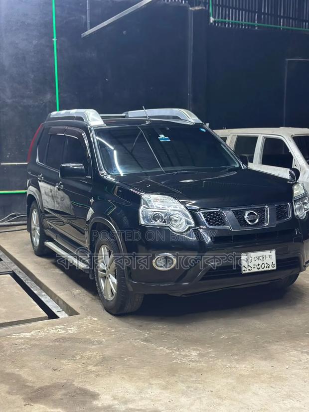 Nissan X-Trail 2012 Black