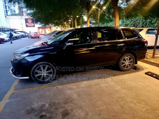 Toyota Corolla Fielder 2016 Black