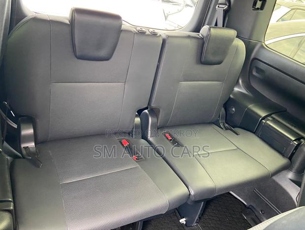 Toyota Esquire 1.8 FWD Hybrid (7 Seater) 2020 Pearl