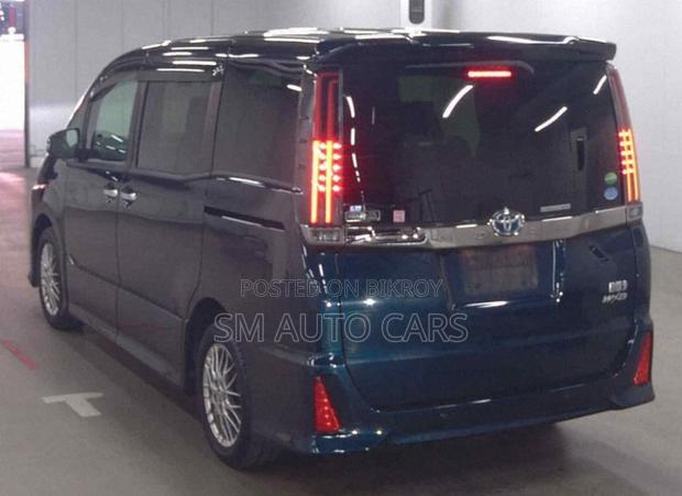 Toyota Noah 1.8 FWD Hybrid (7 Seater) 2021 Blue