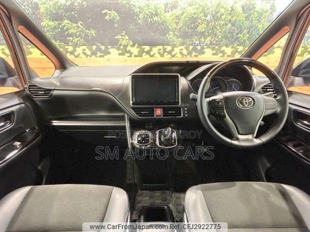 Toyota Noah 1.8 FWD Hybrid (7 Seater) 2021 Blue