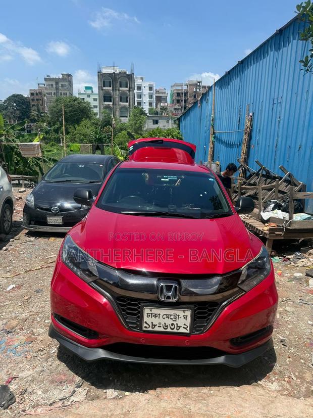 Honda Vezel 1.5 Hybrid 4WD 2016 Red