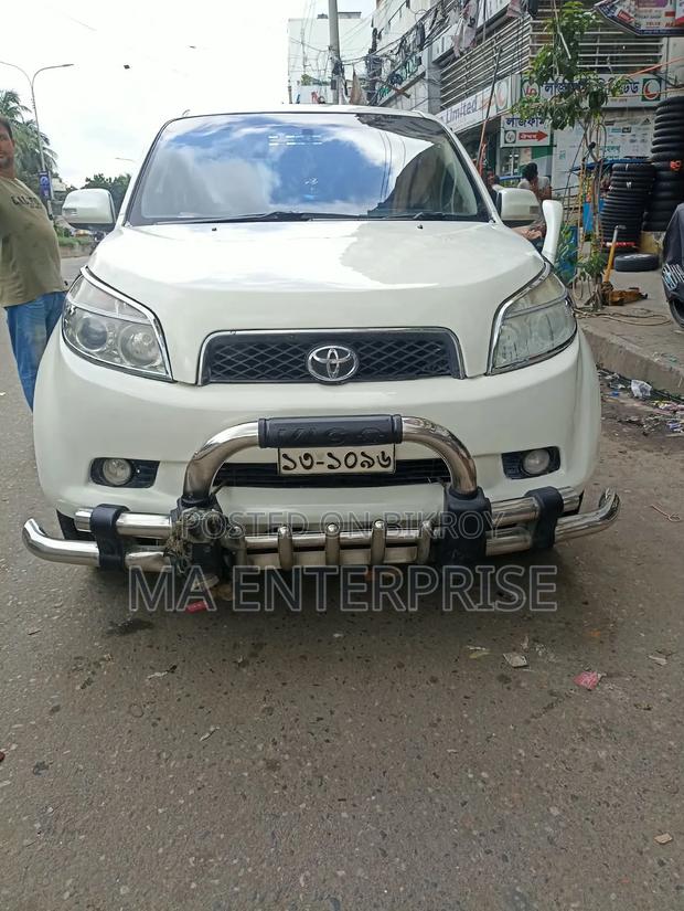 Toyota Rush 2006 White