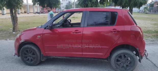 Suzuki Swift 2007 Red