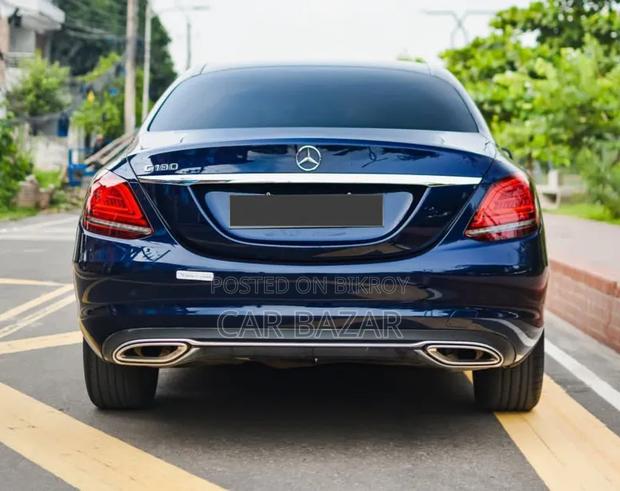 Mercedes-Benz C180 2019 Blue