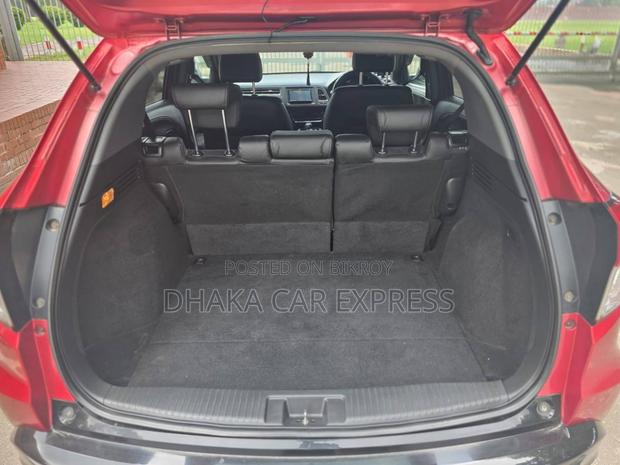Honda Vezel 2016 Red