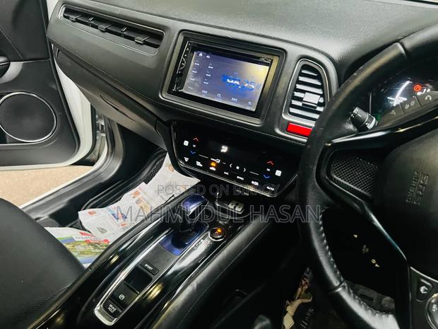 Honda Vezel 2014 Pearl