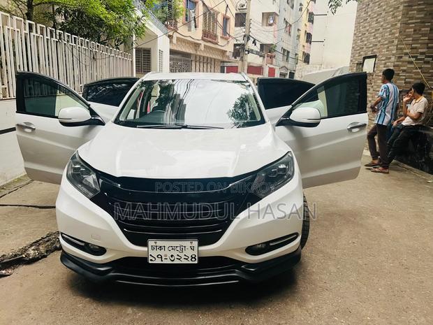Honda Vezel 2014 Pearl