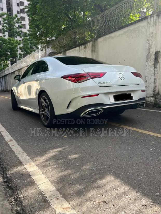 Mercedes-Benz 200 2021 White
