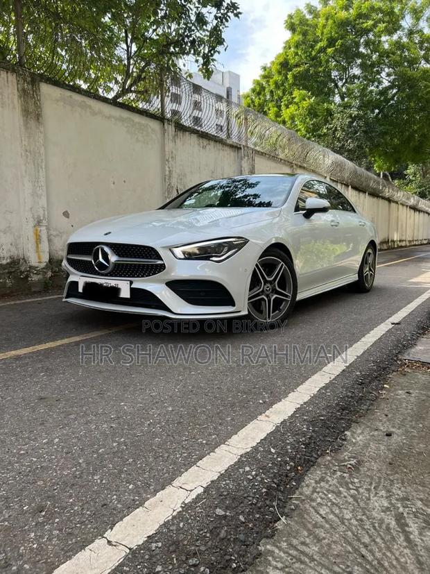Mercedes-Benz 200 2021 White