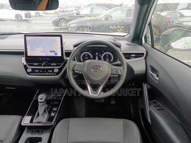 Toyota Corolla Cross 2025 Pearl