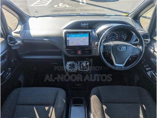 Toyota Noah 1.8 FWD Hybrid (7 Seater) 2021 Black