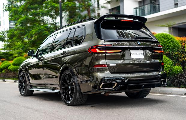 BMW X7 xDrive40i 2022 Green