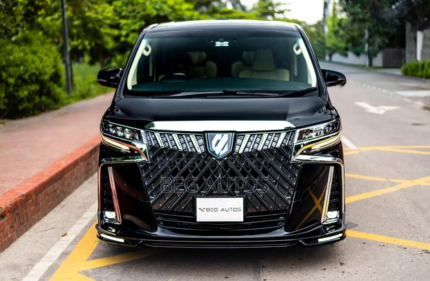 Toyota Alphard 2.5 Hybrid AWD 2020 Black