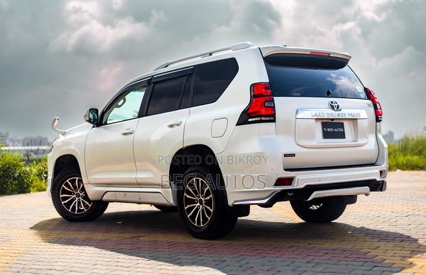 Toyota Land Cruiser Prado 2.7 2018 White