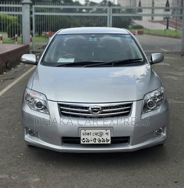 Toyota Axio 2010 Silver