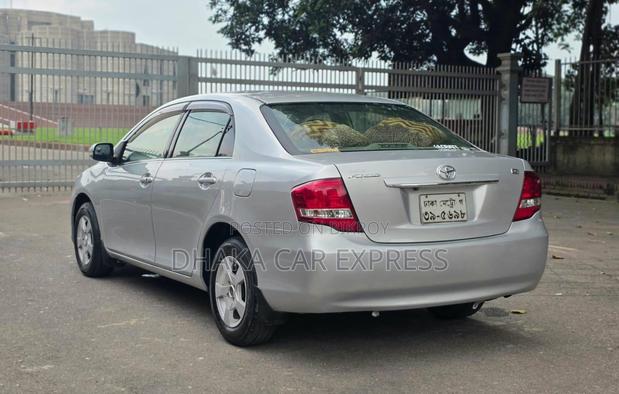 Toyota Axio 2010 Silver