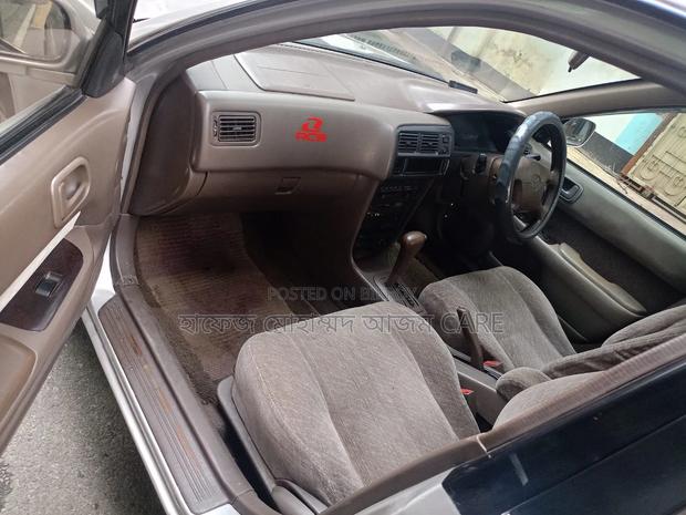 Toyota Corolla 1997 Gray