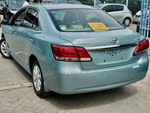 Toyota Premio 2021 Green