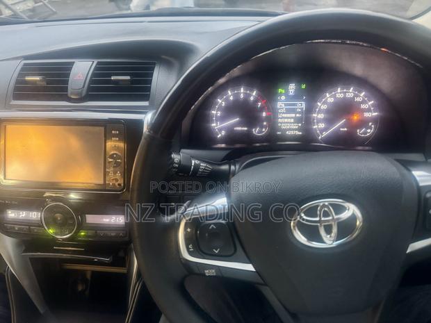 Toyota Premio 2021 Green